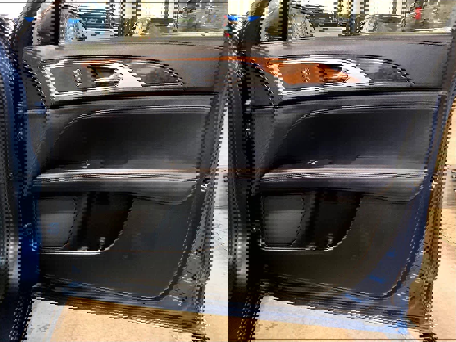 Used 2018 Lincoln MKZ Select w/ Select Plus Package image 12