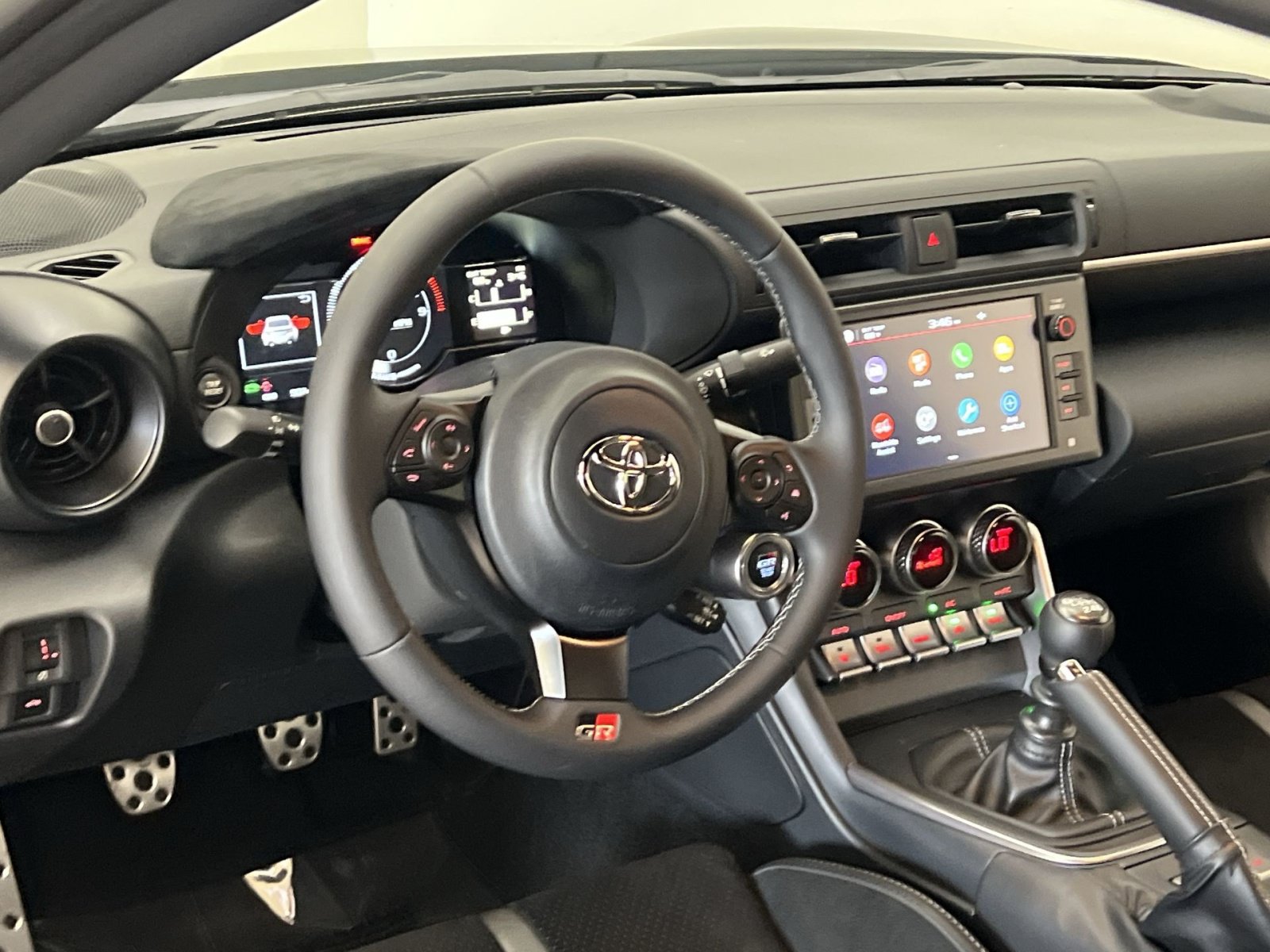 Used 2026 Toyota GR86 Premium RWD image 15