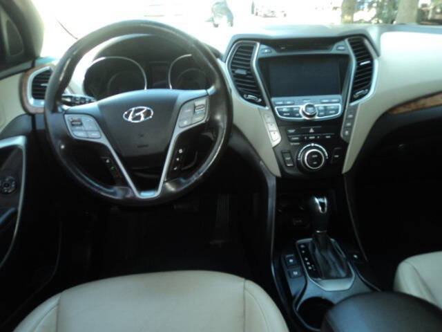 Used 2016 Hyundai Santa Fe Limited w/ Option Group 04 FWD image 8