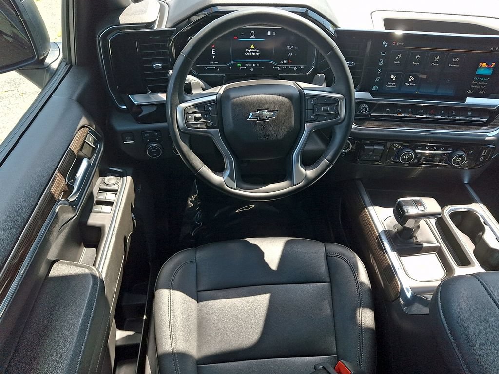 Used 2023 Chevrolet Silverado 1500 LT Trail Boss w/ LT Trail Boss Premium Package AWD/4WD image 11