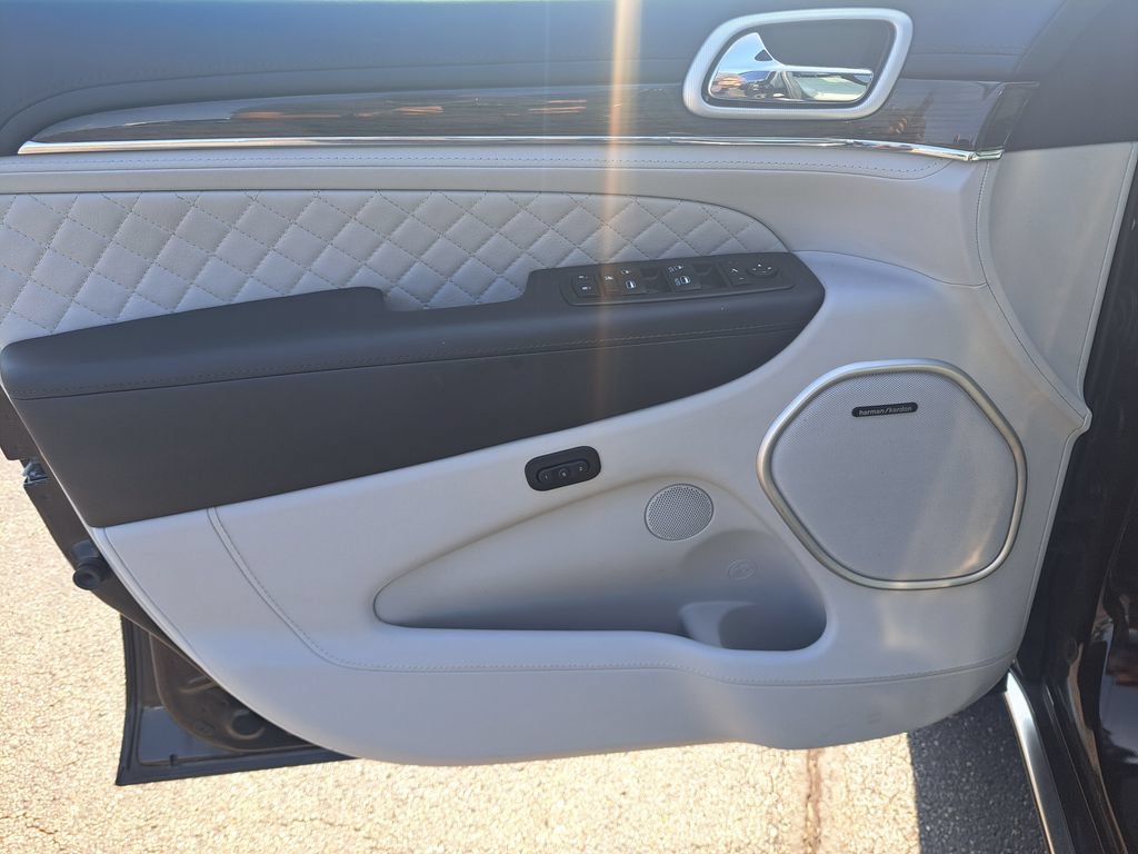 Used 2020 Jeep Grand Cherokee Summit AWD/4WD image 22