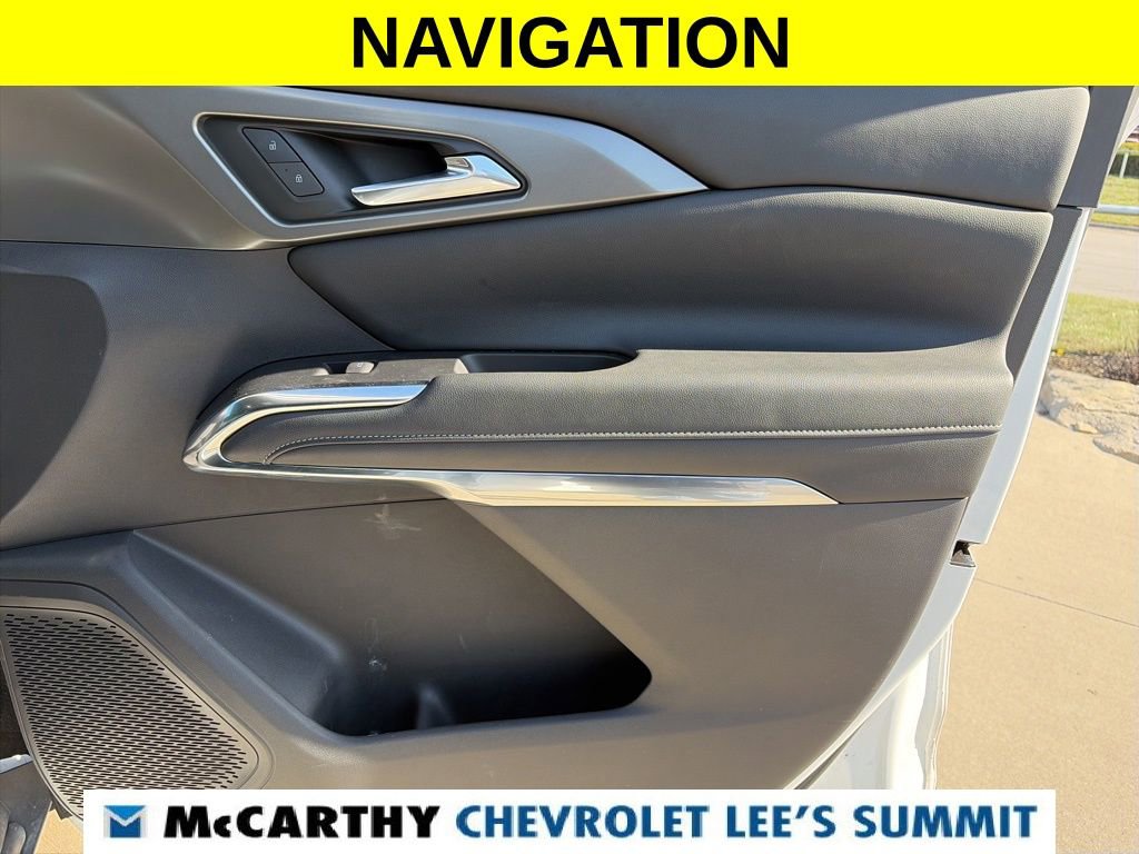 Used 2024 Chevrolet Traverse LT image 29
