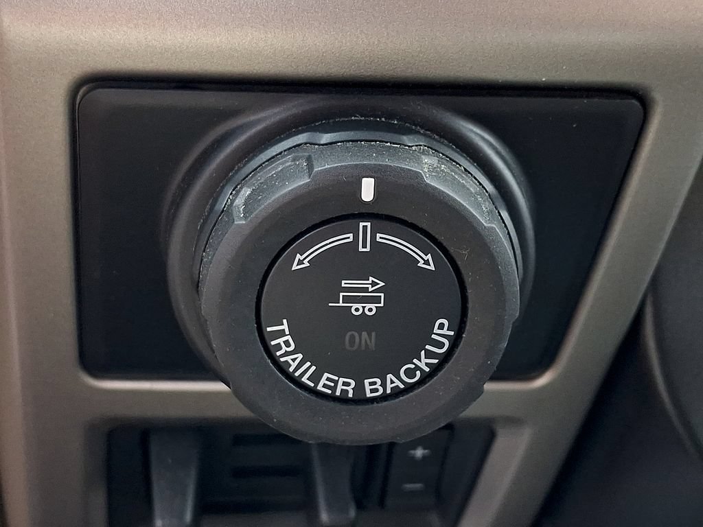Used 2016 Ford F150 Lariat w/ Equipment Group 501A Mid AWD/4WD image 28