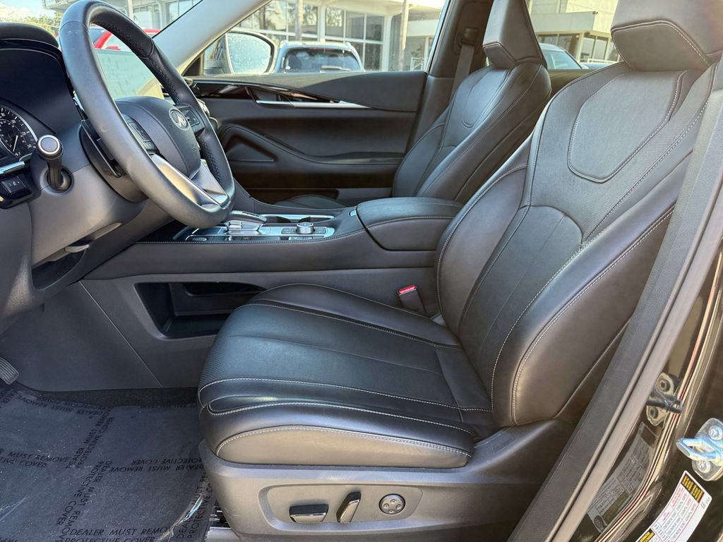 Used 2025 INFINITI QX60 Pure image 13
