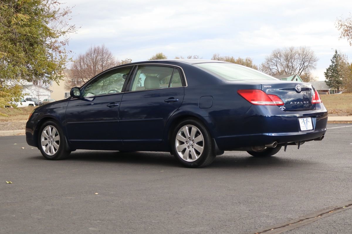 Used 2007 Toyota Avalon XL image 7
