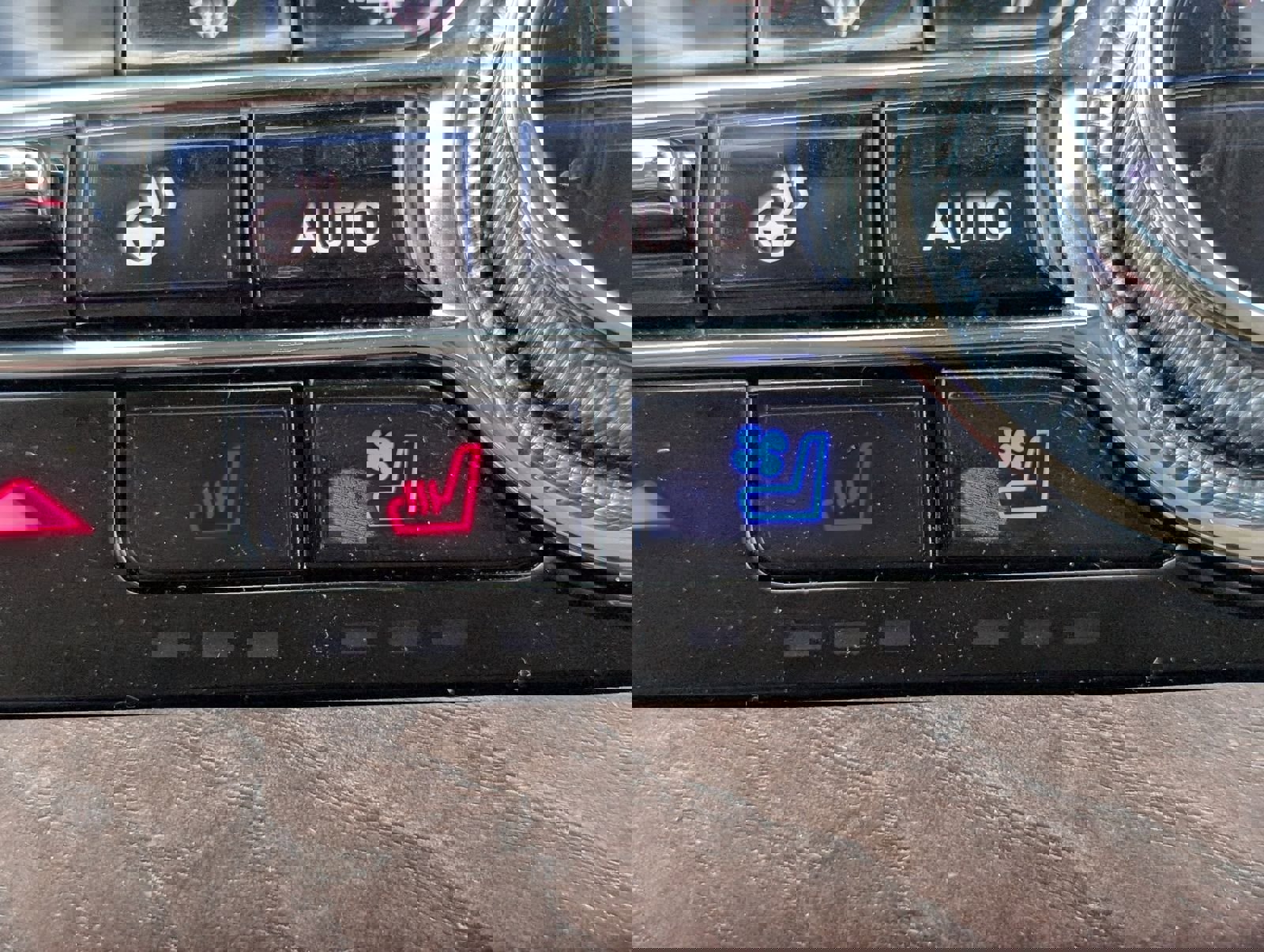 Used 2023 Lincoln Aviator Reserve w/ Equipment Group 201A image 22