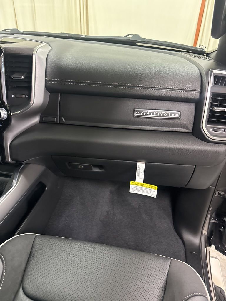 New 2026 RAM 1500 Laramie AWD/4WD image 28