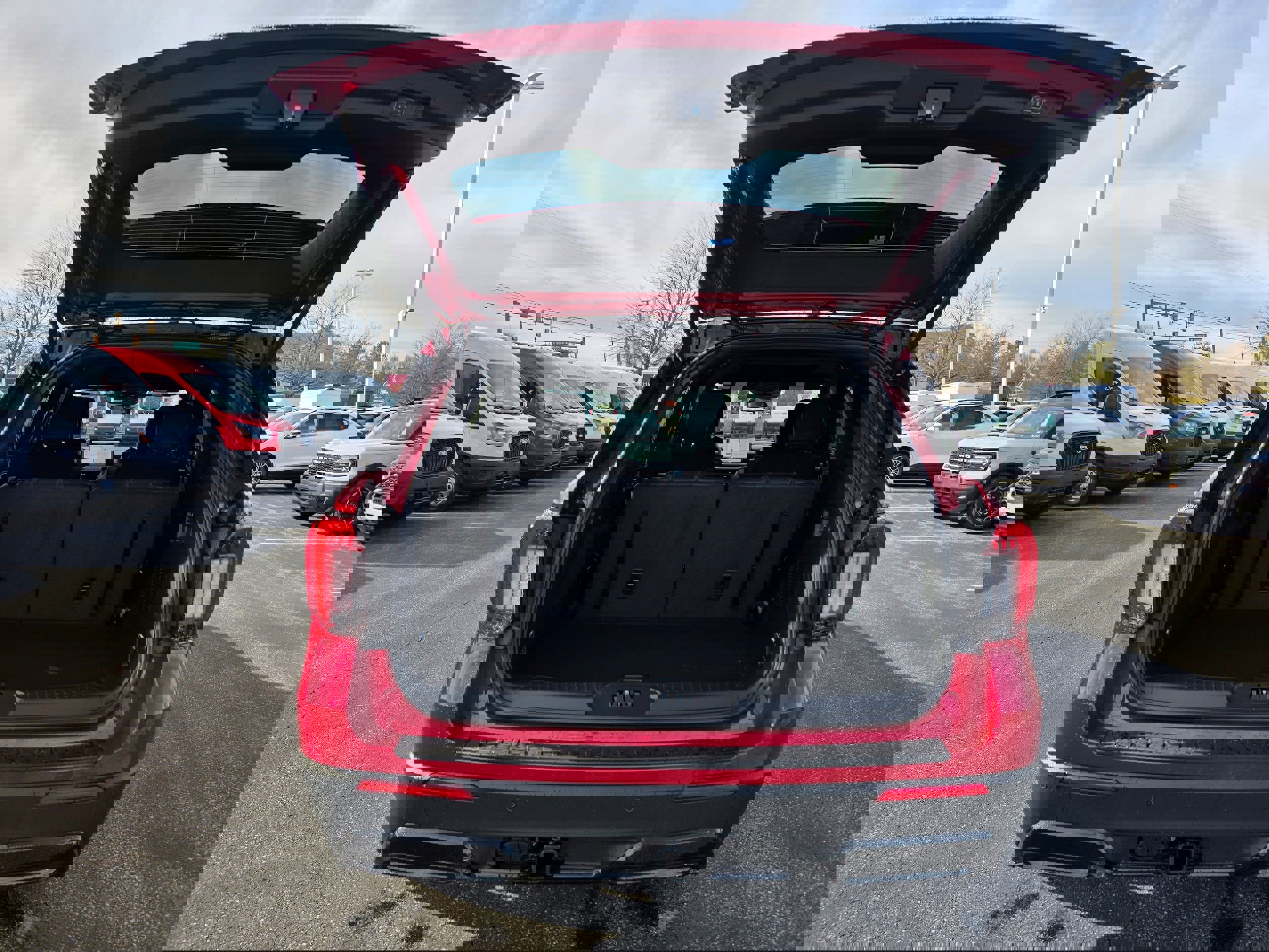 New 2026 Ford Explorer ST-Line image 15