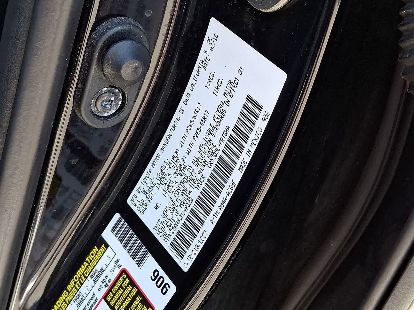Used 2018 Toyota Tacoma TRD Sport AWD/4WD image 31