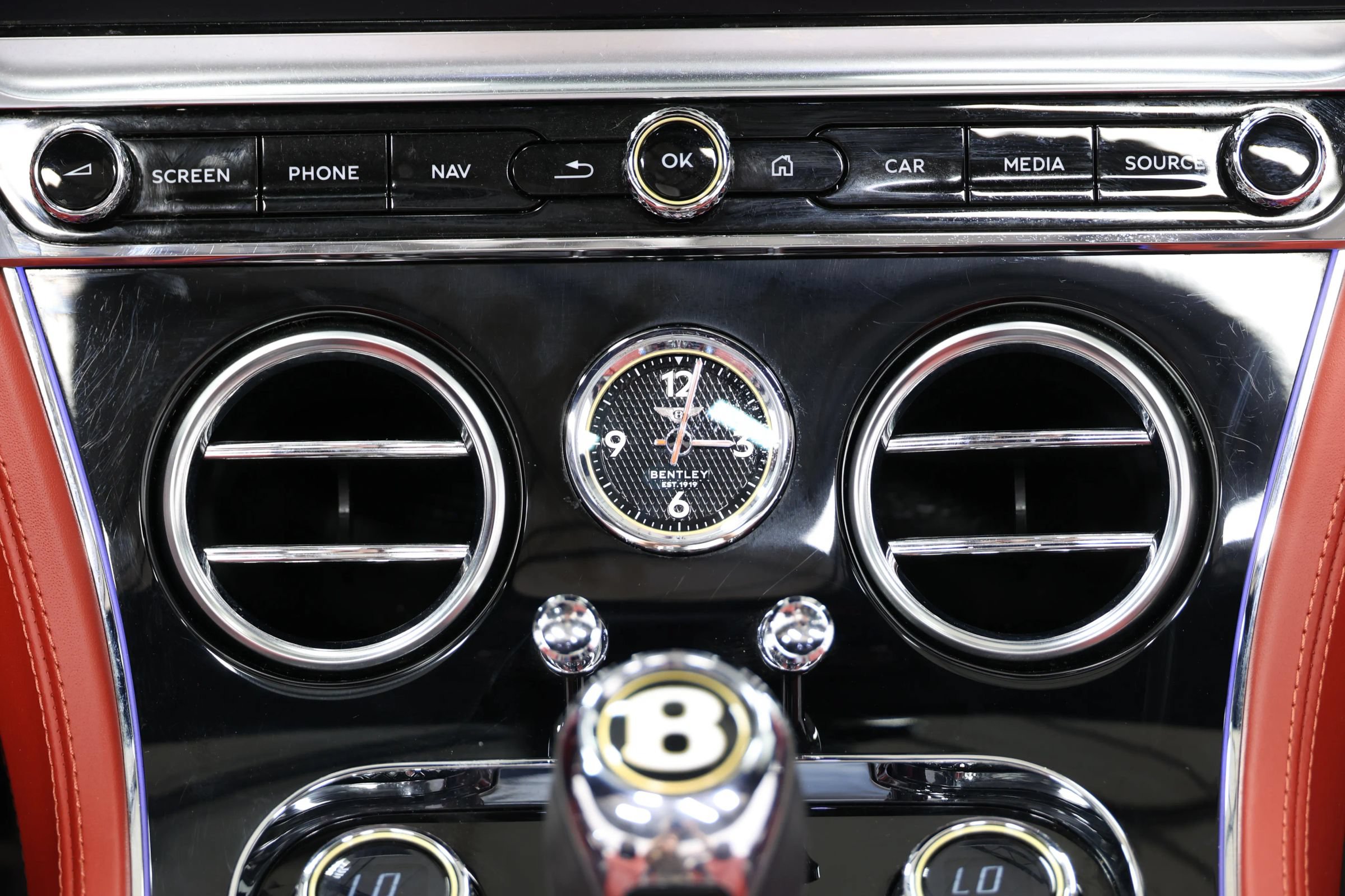 Used 2020 Bentley Continental GT V8 AWD/4WD image 42
