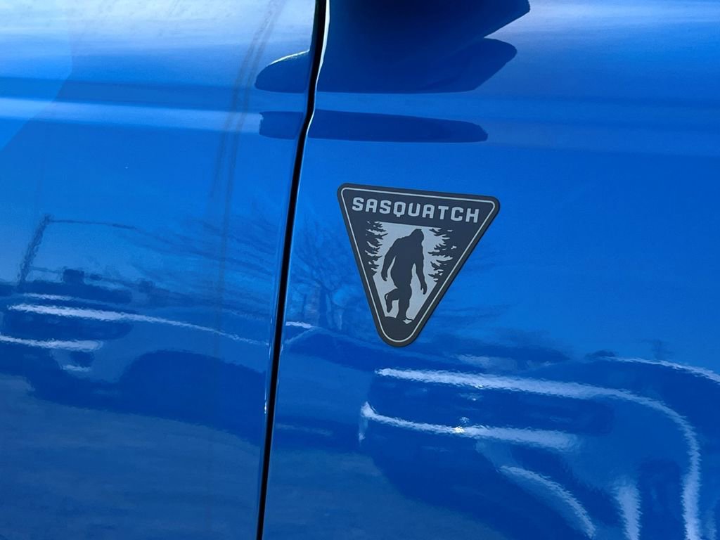 New 2026 Ford Bronco 4-Door w/ Sasquatch Package AWD/4WD image 7