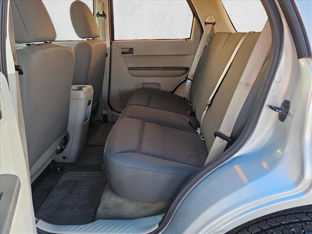 Used 2010 Ford Escape XLS image 18