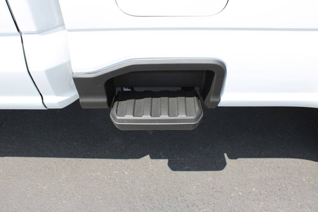 Used 2025 Ford F250 XLT image 7