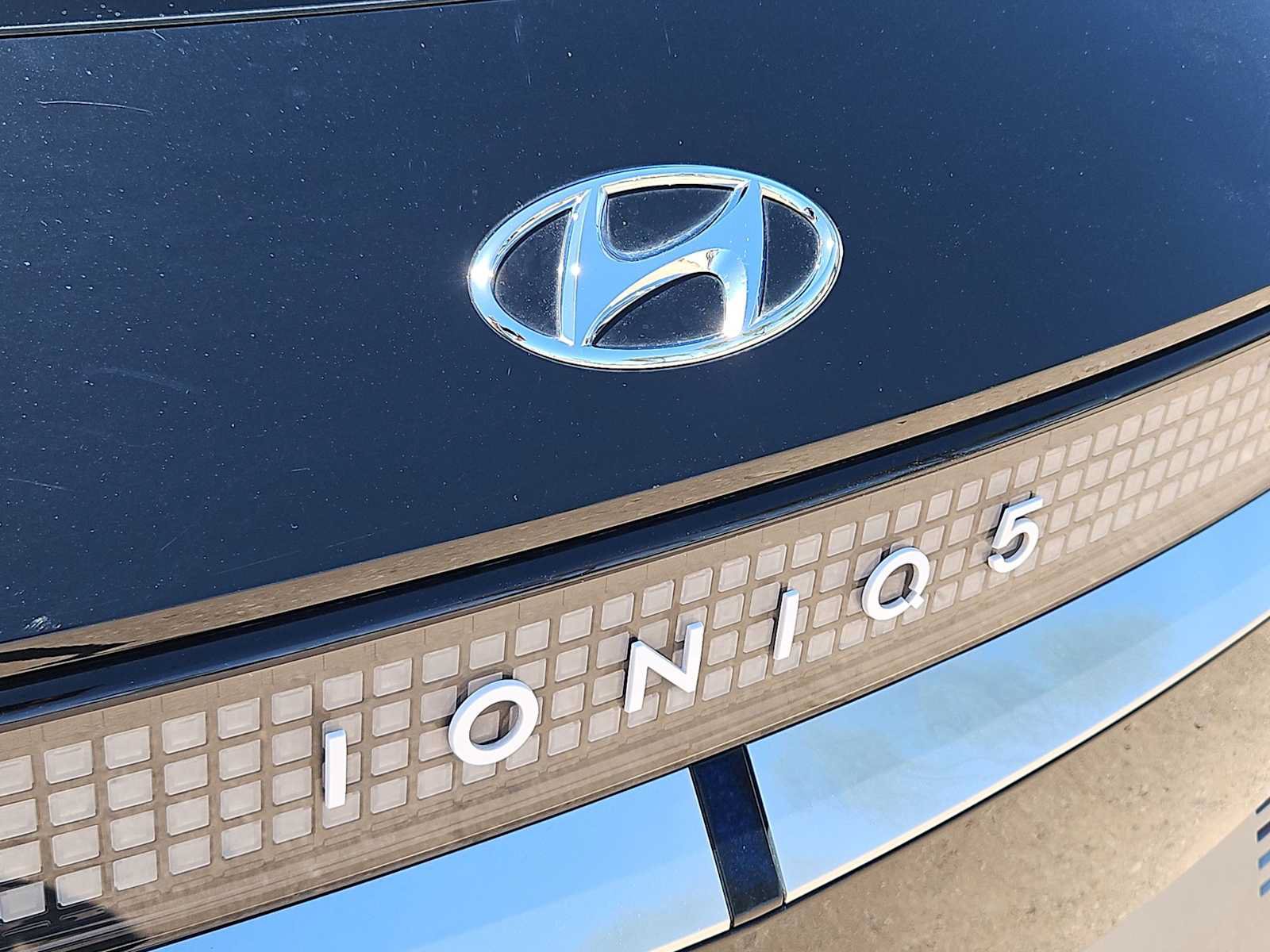 Certified 2023 Hyundai Ioniq 5 Limited AWD/4WD image 12