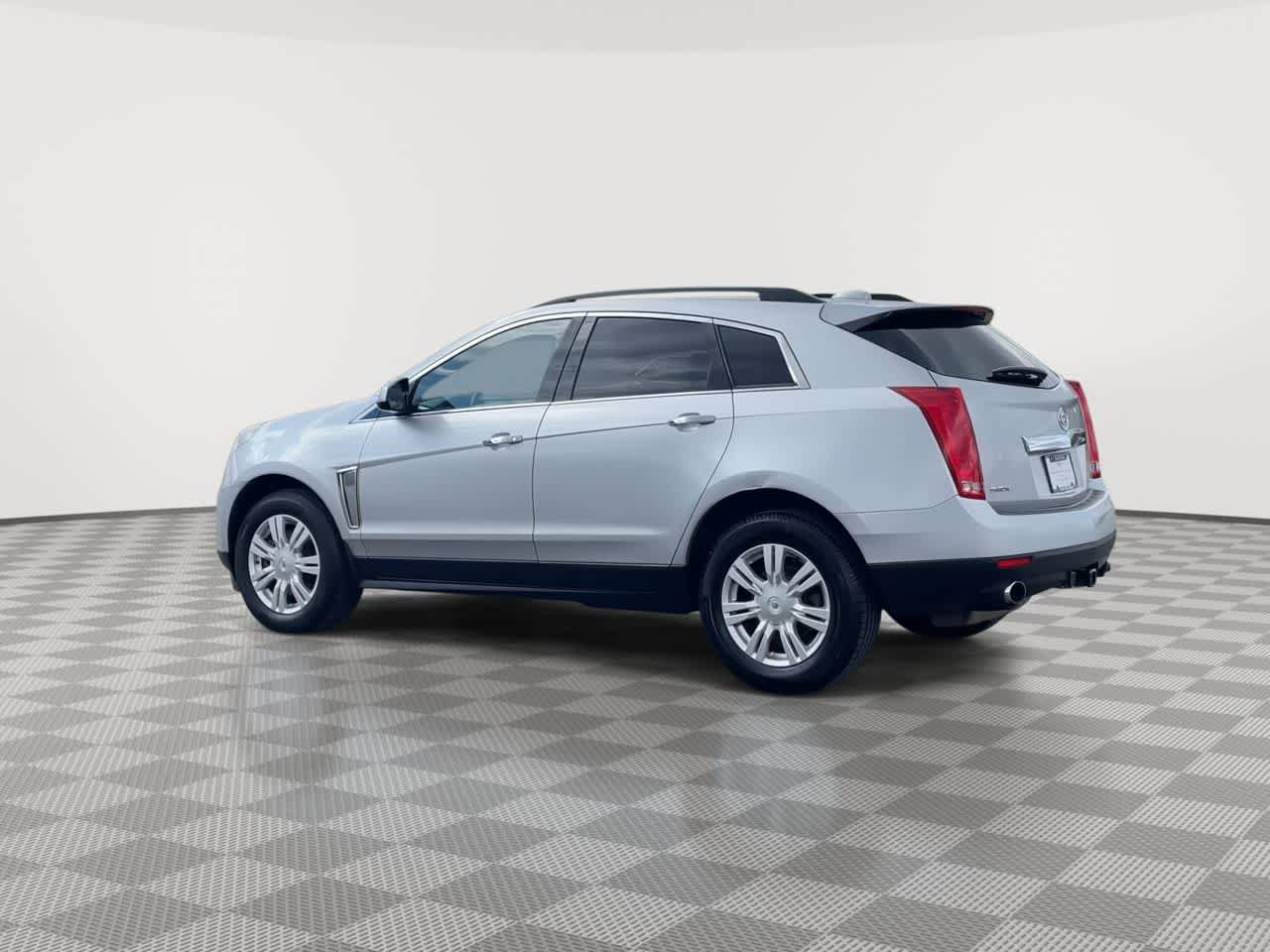 Used 2015 Cadillac SRX FWD image 6