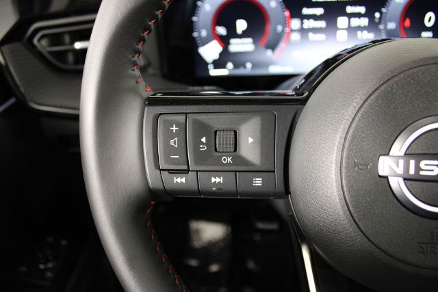 Certified 2026 Nissan Kicks SR FWD image 24