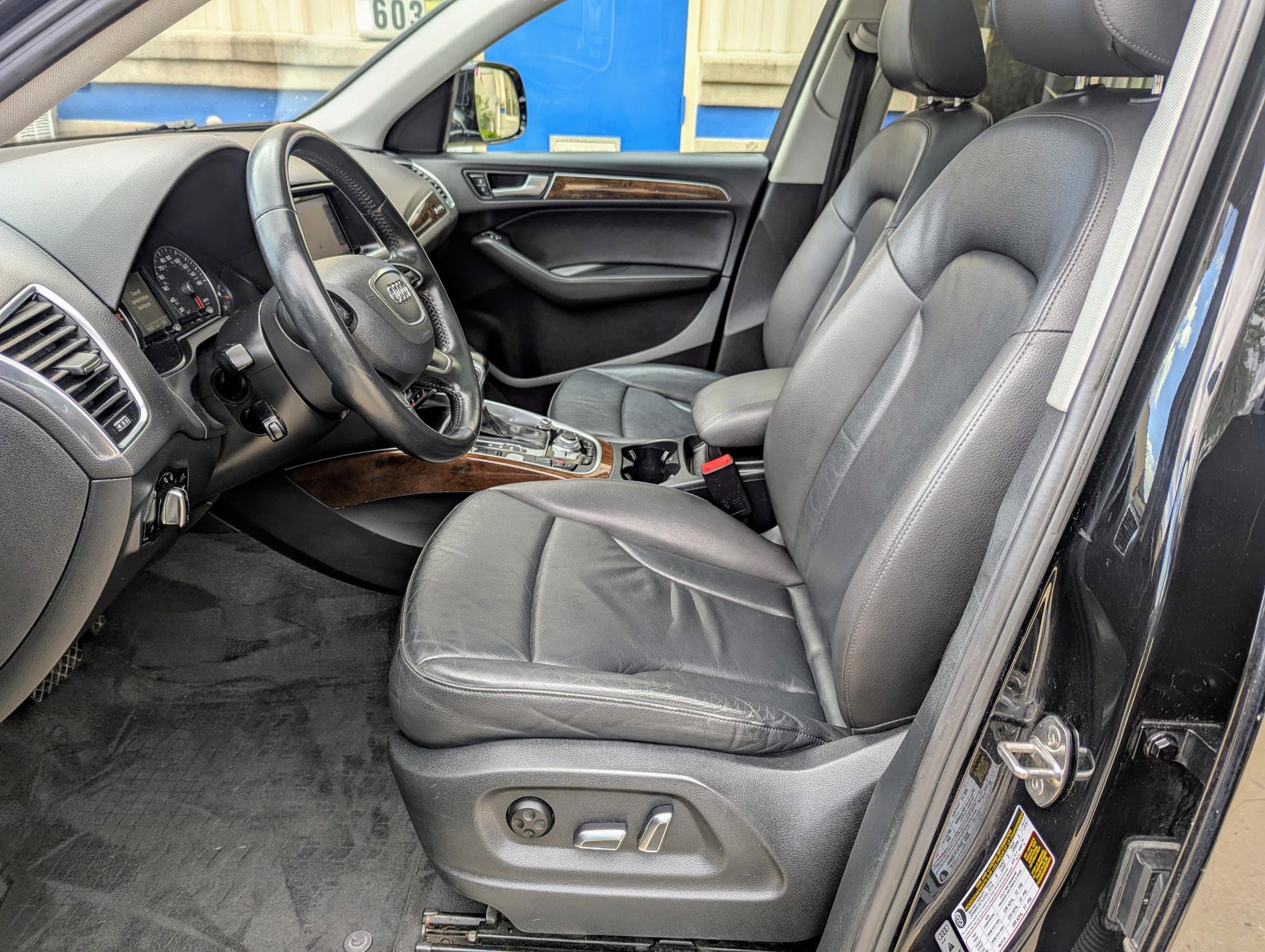 Used 2015 Audi Q5 2.0T Premium Plus w/ Technology Package image 5