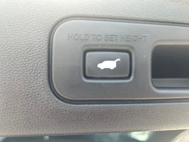 Used 2023 Acura MDX SH-AWD w/ Technology Package image 15