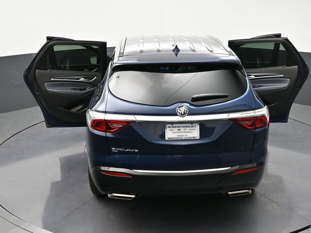 Used 2024 Buick Enclave Essence AWD/4WD image 38
