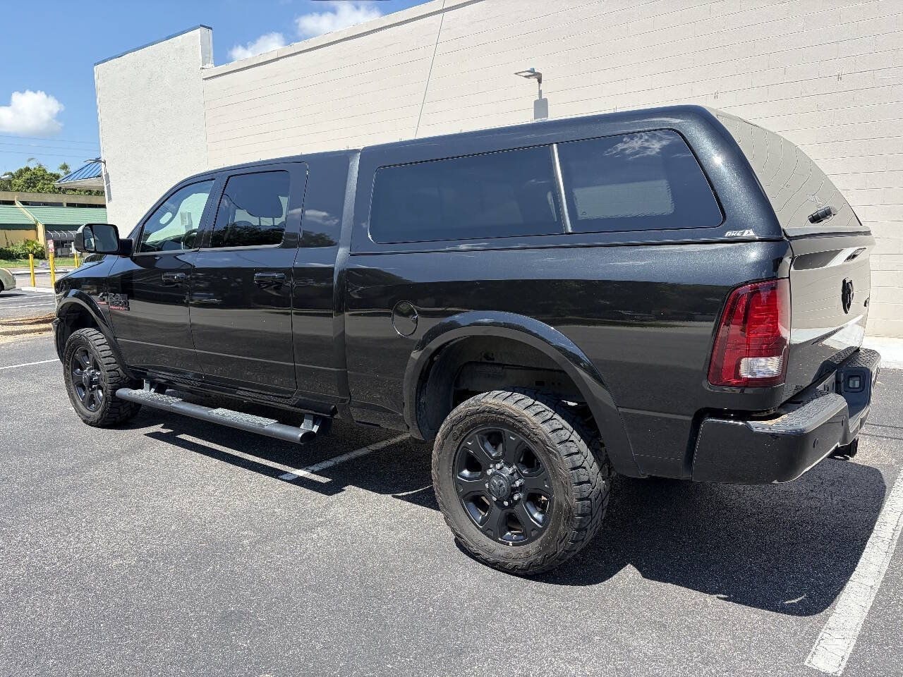 Used 2018 RAM 2500 Laramie w/ Sport Appearance Group AWD/4WD image 14