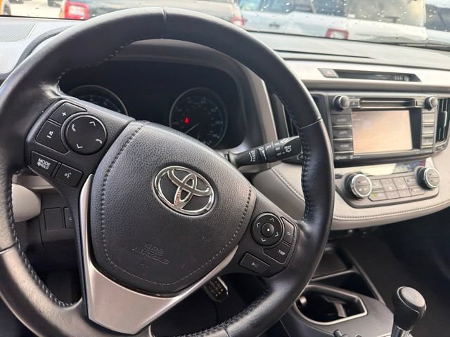 Used 2017 Toyota RAV4 XLE FWD image 14
