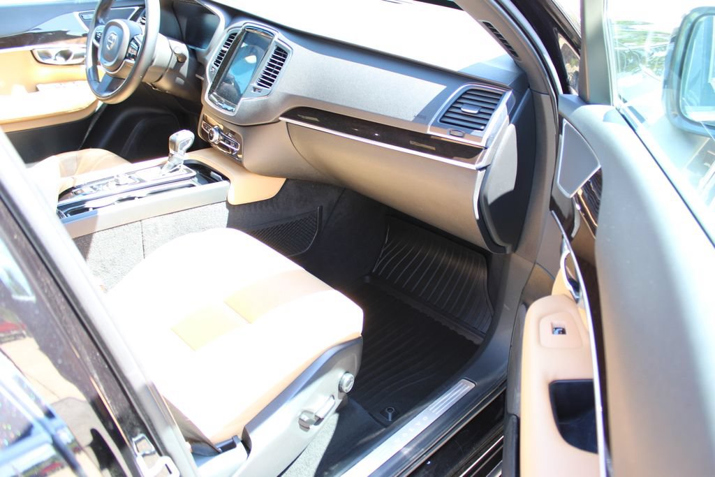 Used 2019 Volvo XC90 T6 Momentum w/ Advanced Package AWD/4WD image 46