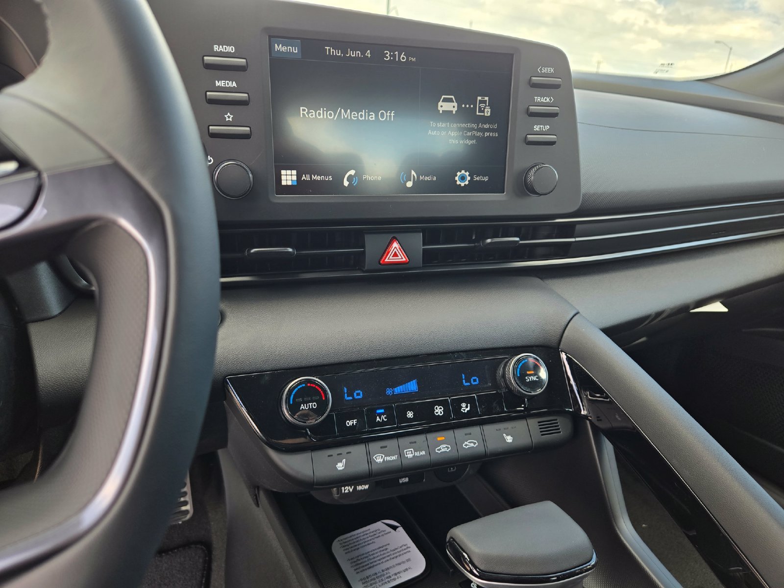 New 2026 Hyundai Elantra SEL Sport Premium FWD image 11
