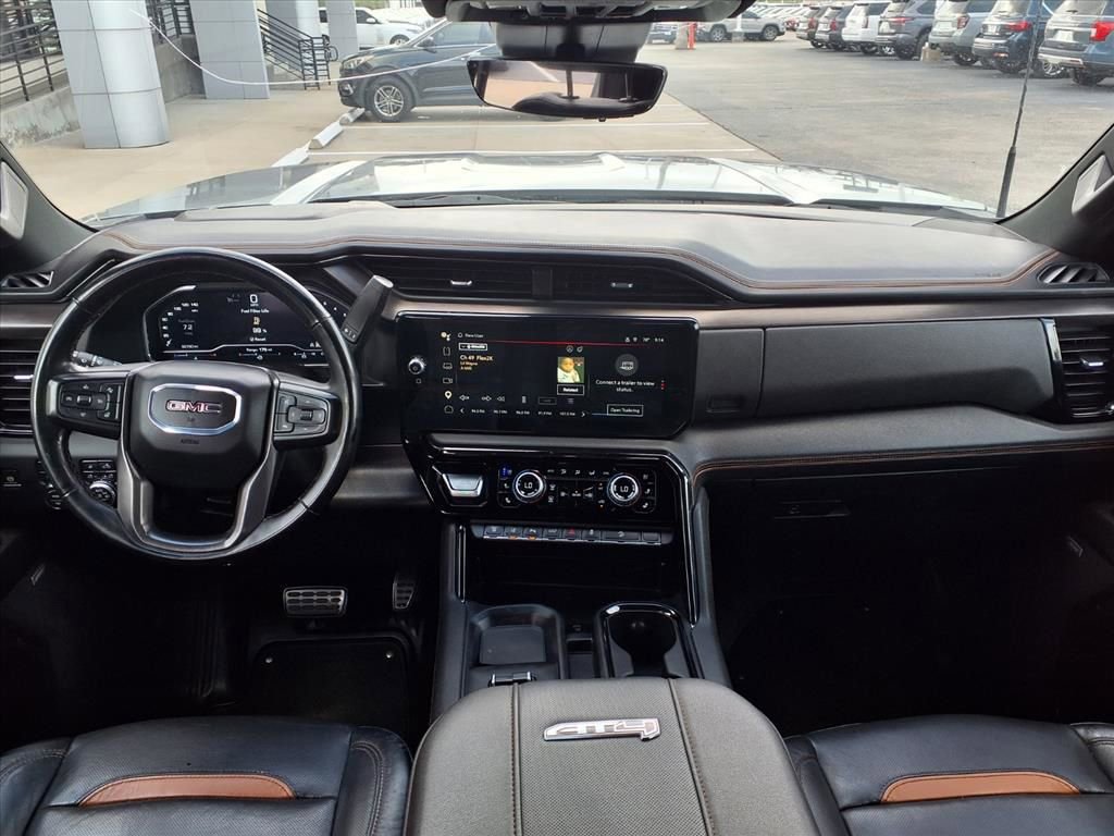 Used 2024 GMC Sierra 2500 AT4 w/ AT4 Premium Plus Package AWD/4WD image 3