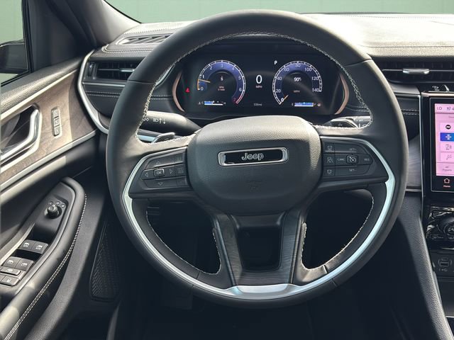 New 2025 Jeep Grand Cherokee L Limited w/ Luxury Tech Group II image 26