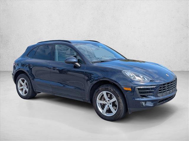 Used 2018 Porsche Macan AWD/4WD image 3