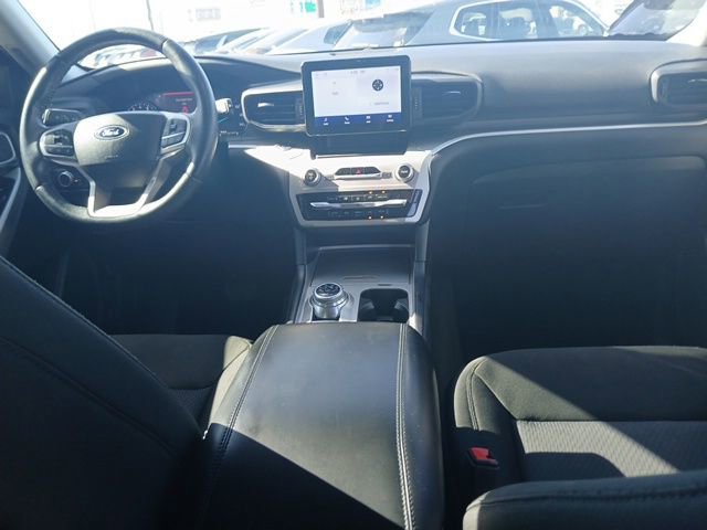 Used 2022 Ford Explorer XLT image 13