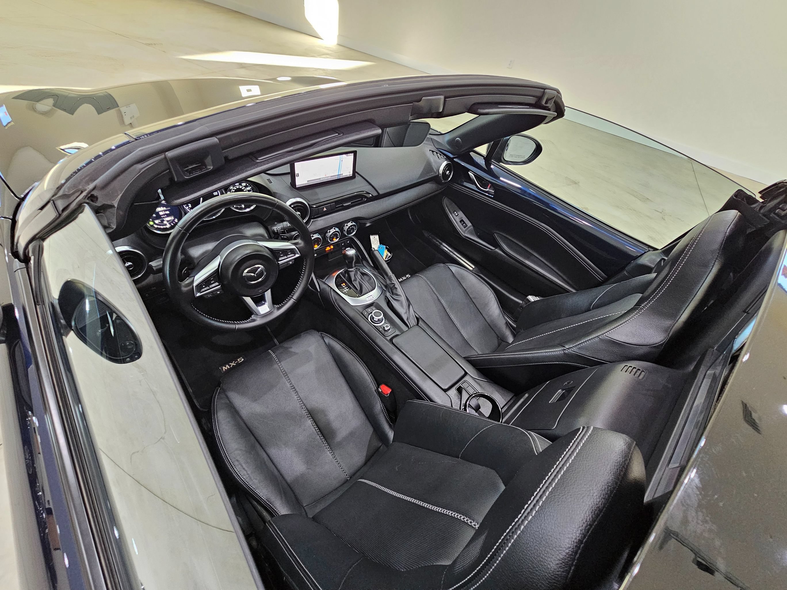 Used 2025 MAZDA MX-5 Miata RF Grand Touring RWD image 37
