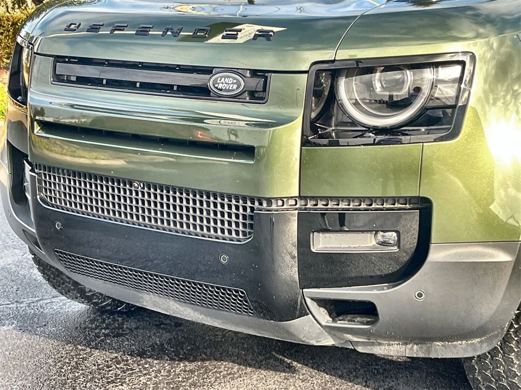 Used 2026 Land Rover Defender 110 S image 9