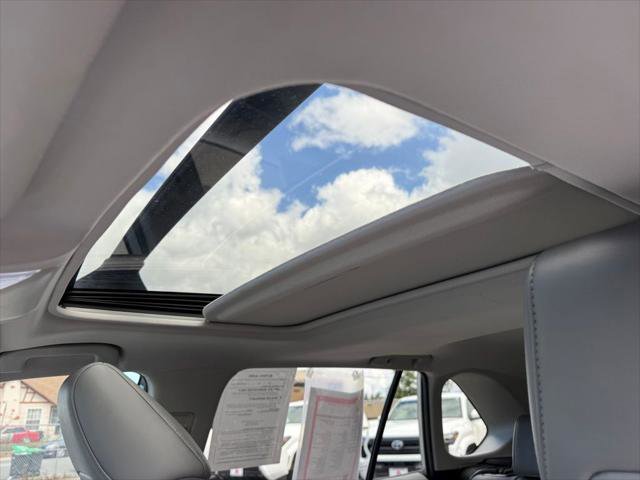 Certified 2019 Toyota RAV4 XLE Premium w/ Carpet Mat Package FWD image 23