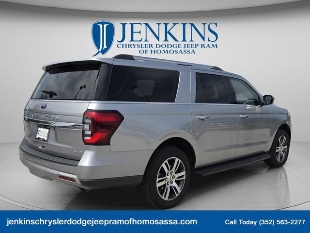 Used 2024 Ford Expedition Max Limited AWD/4WD image 3