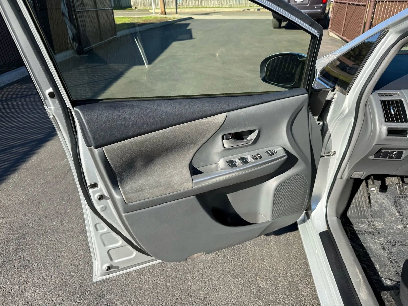 Used 2013 Toyota Prius V Two FWD image 8