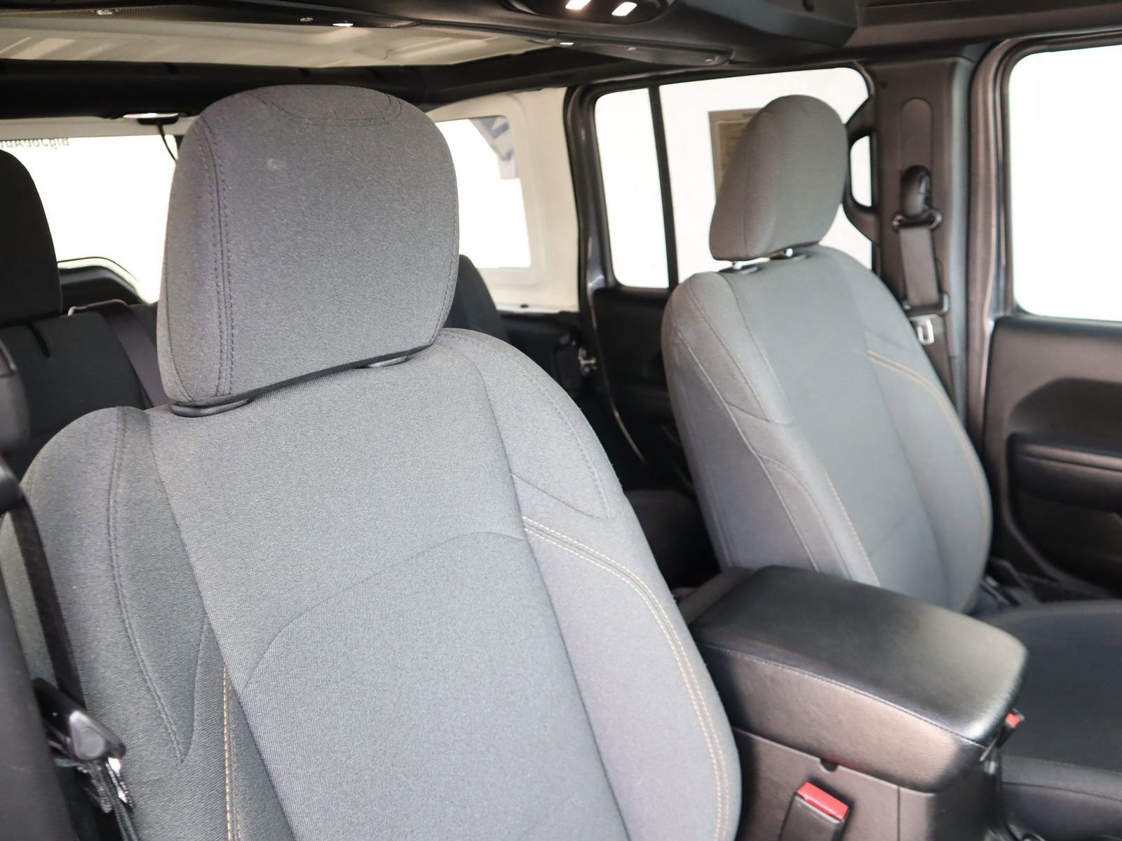 Used 2024 Jeep Wrangler Sport S image 60