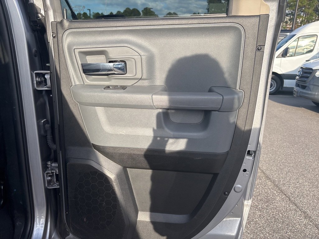 Used 2024 RAM 1500 Classic SLT image 17