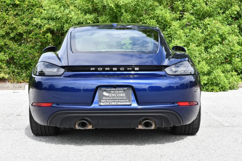 Used 2022 Porsche 718 Cayman GTS RWD image 5