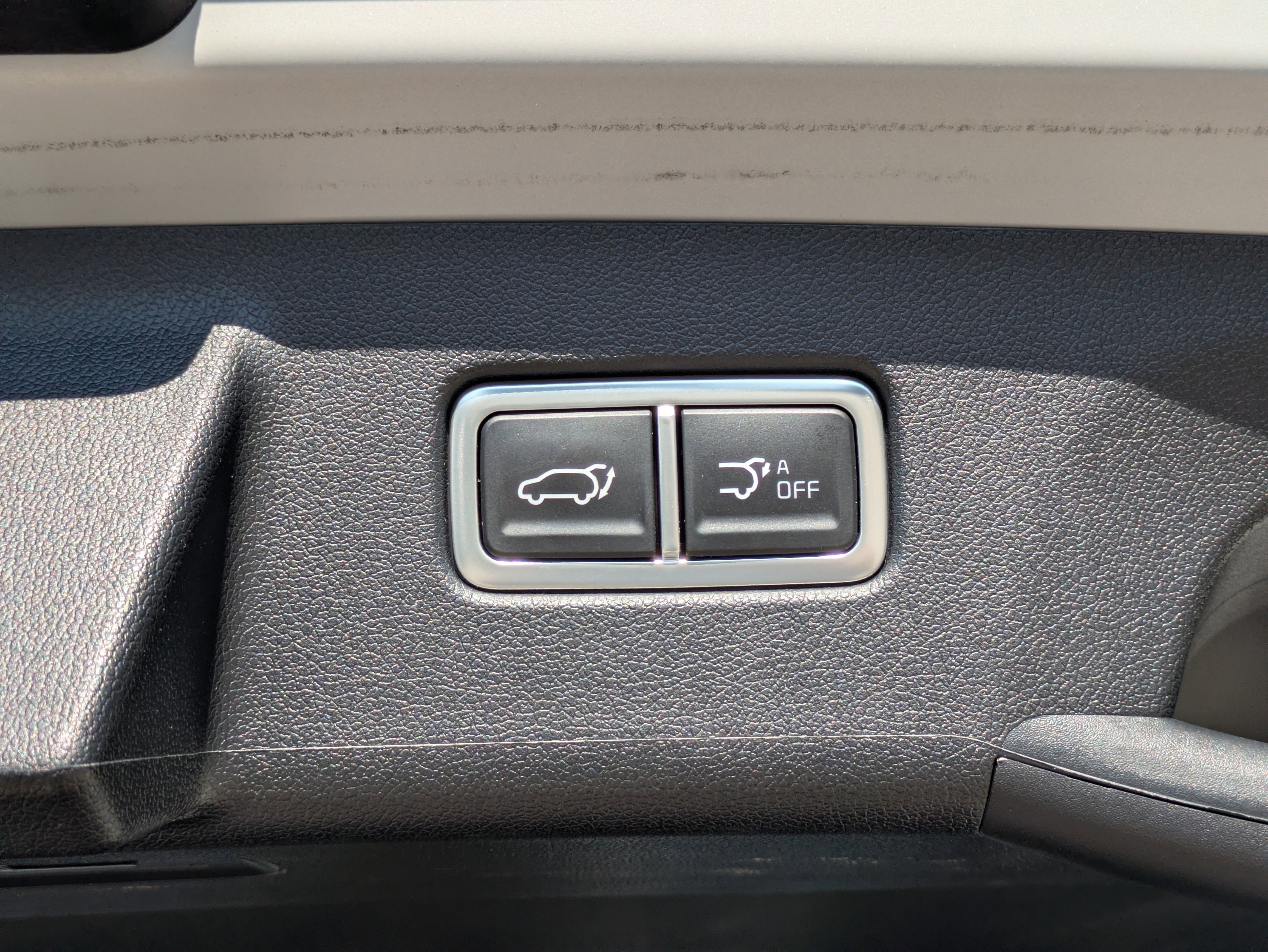 Used 2025 Kia Sorento SX image 14