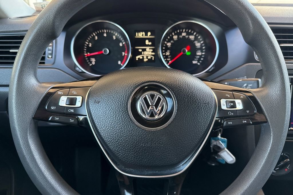 Used 2016 Volkswagen Jetta S image 18