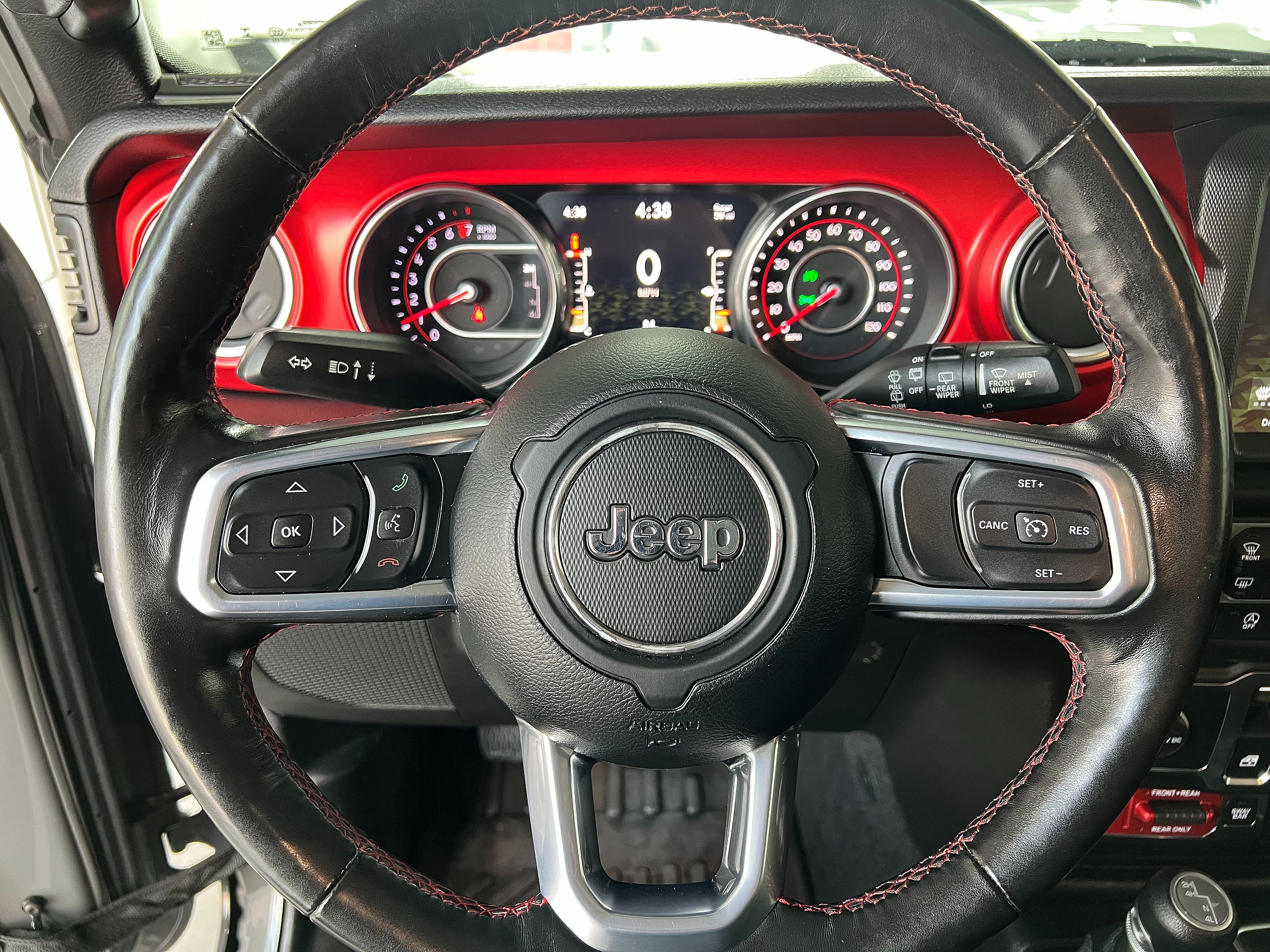 Used 2020 Jeep Wrangler Rubicon w/ Uconnect 4C Nav & Sound Group AWD/4WD image 12