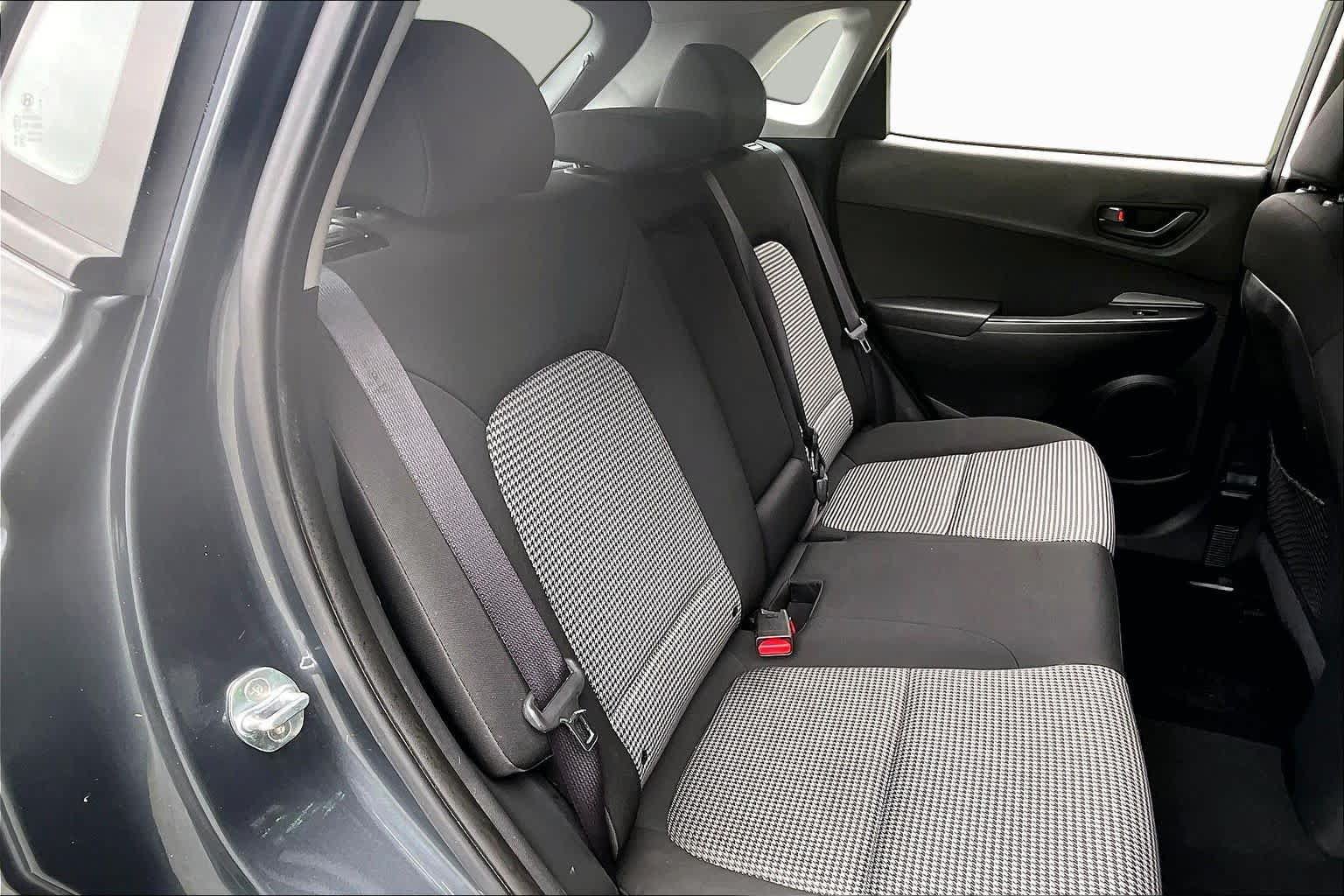 Used 2018 Hyundai Kona SE AWD/4WD image 21