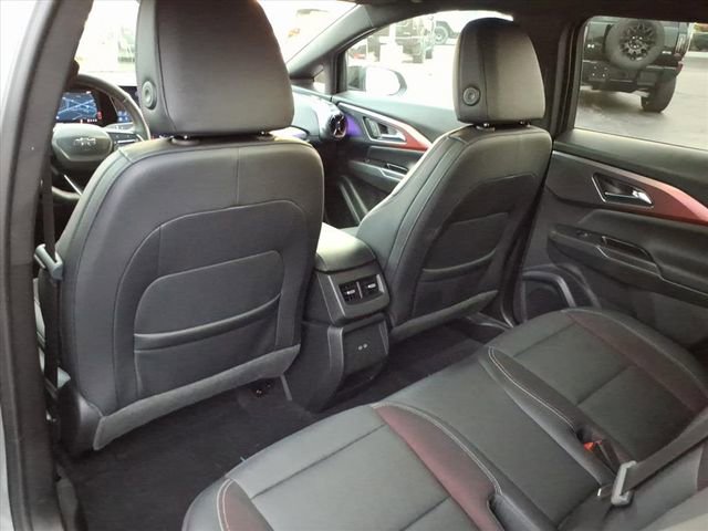 Used 2024 Chevrolet Equinox EV RS image 20