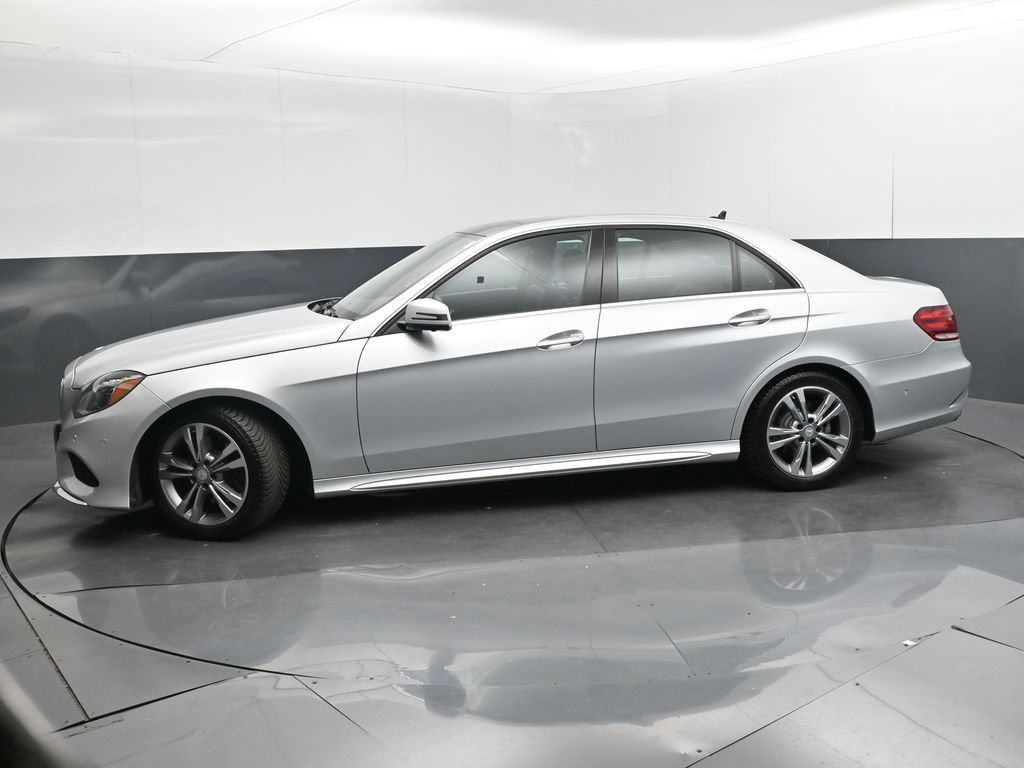 Used 2014 Mercedes-Benz E 250 BlueTEC Sedan image 33