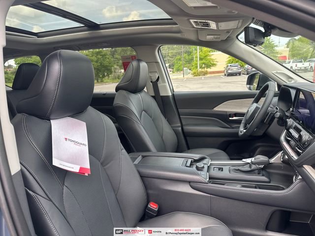 New 2026 Toyota Grand Highlander Platinum AWD/4WD image 12