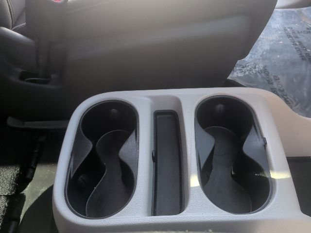 Used 2023 Chrysler Voyager LX image 24