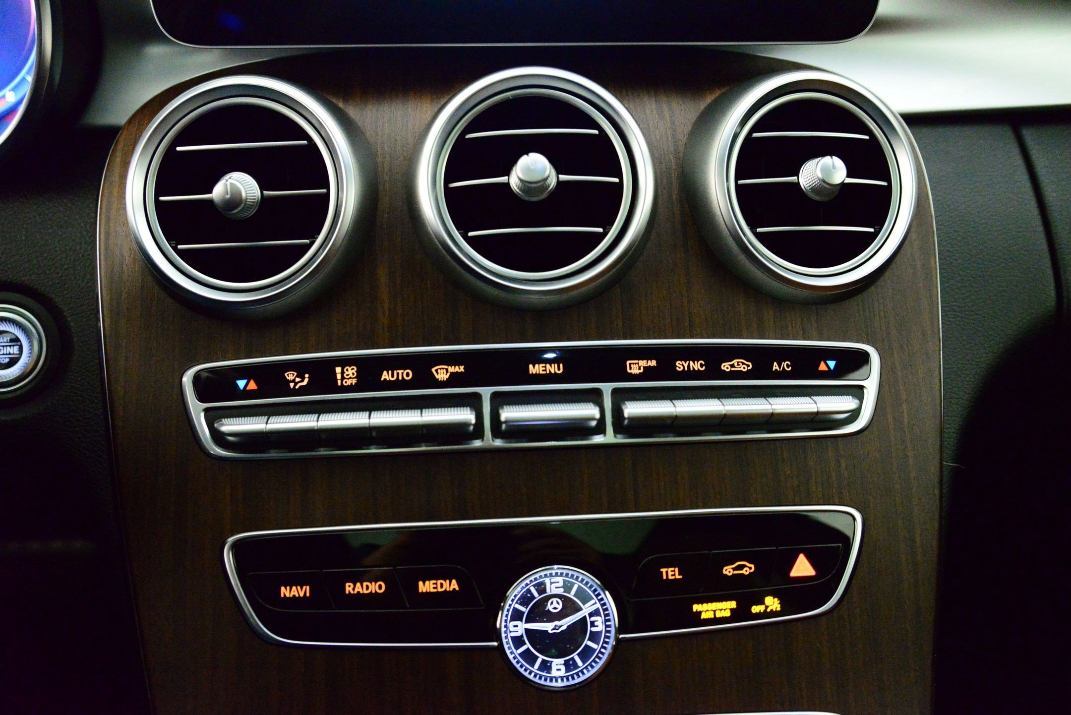 Used 2019 Mercedes-Benz C 300 4MATIC Sedan image 30