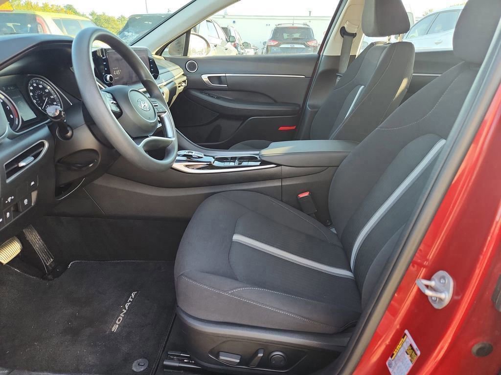 Used 2023 Hyundai Sonata SEL image 9