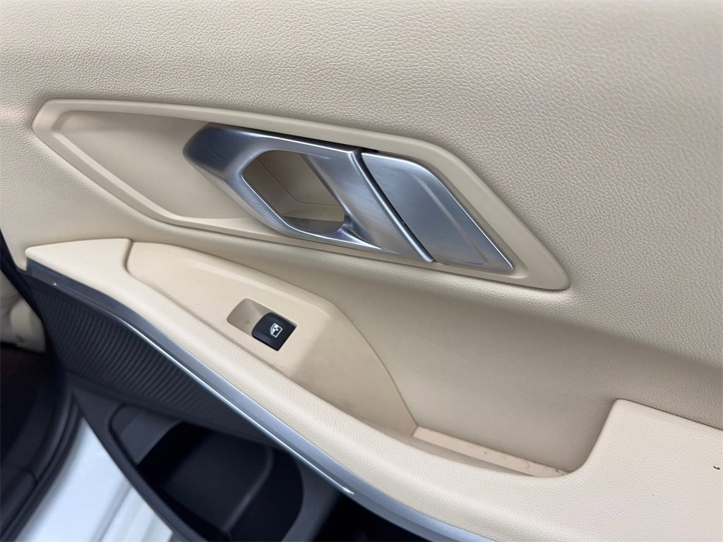 Used 2019 BMW 330i Sedan image 43